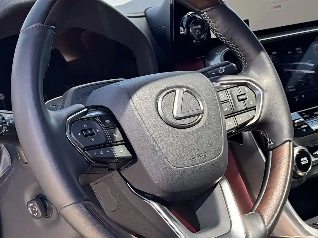 Lexus LX 2026 — фото 12