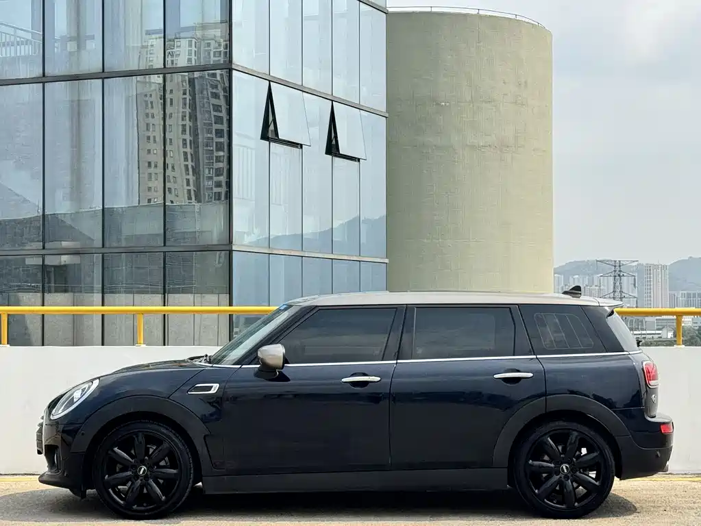 MINI Clubman 2019 — фото 10