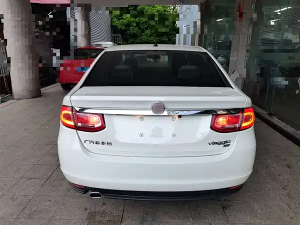 Fiat Viaggio 2015