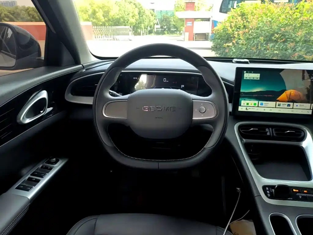 Geely Galaxy Starwish 2026 — фото 11