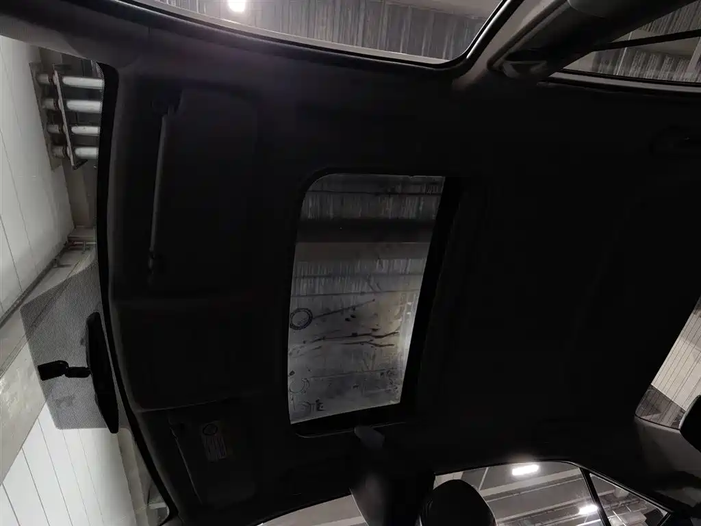 Toyota Corolla 2018 — фото 14