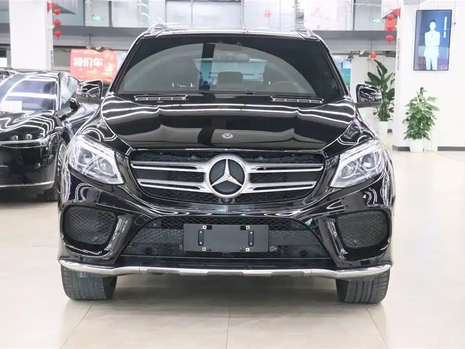 Mercedes-Benz GLE 2019 — фото 2