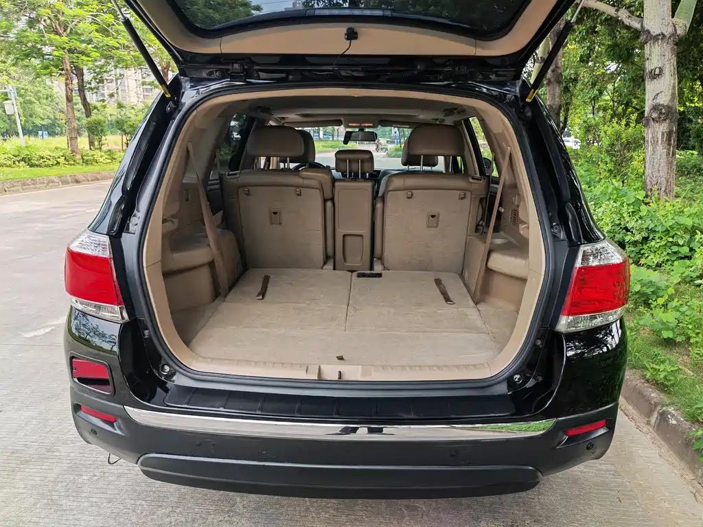Toyota Highlander 2014 — фото 17