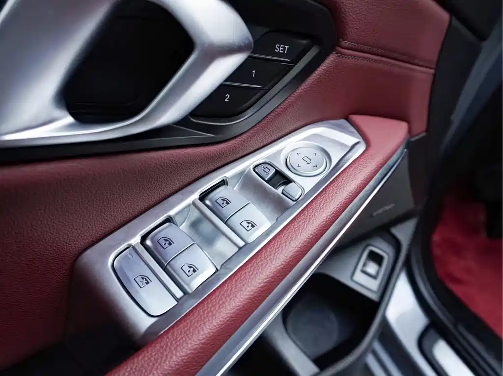 BMW 3 Series 2023 — фото 11