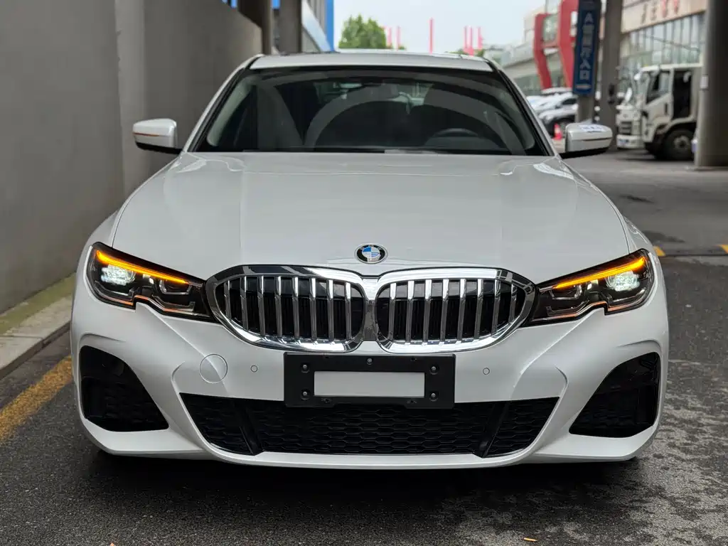 BMW 3 Series 2022