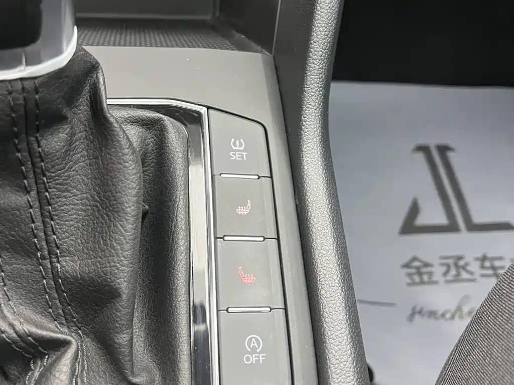 Volkswagen Tiguan L 2023 — фото 14