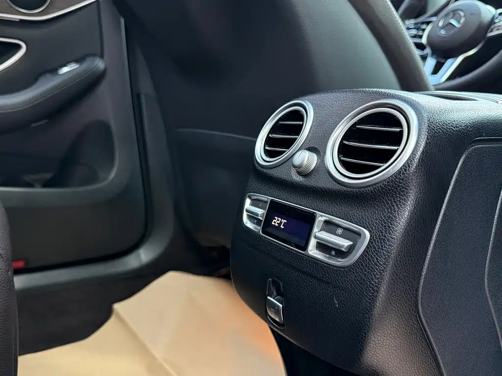 Mercedes-Benz GLC 2022 — фото 17