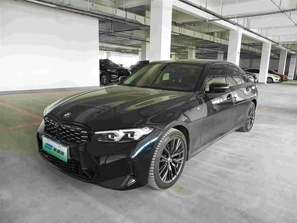 BMW 3 Series 2024 — фото 1