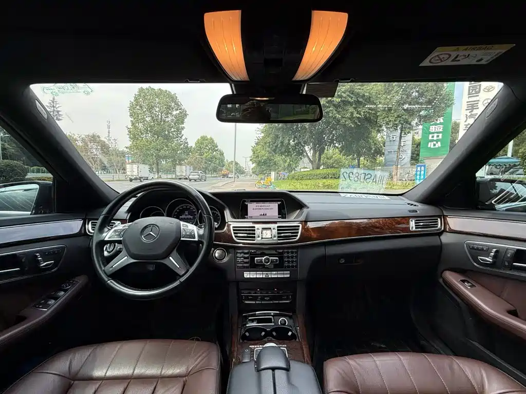 Mercedes-Benz E-Class 2015 — фото 13