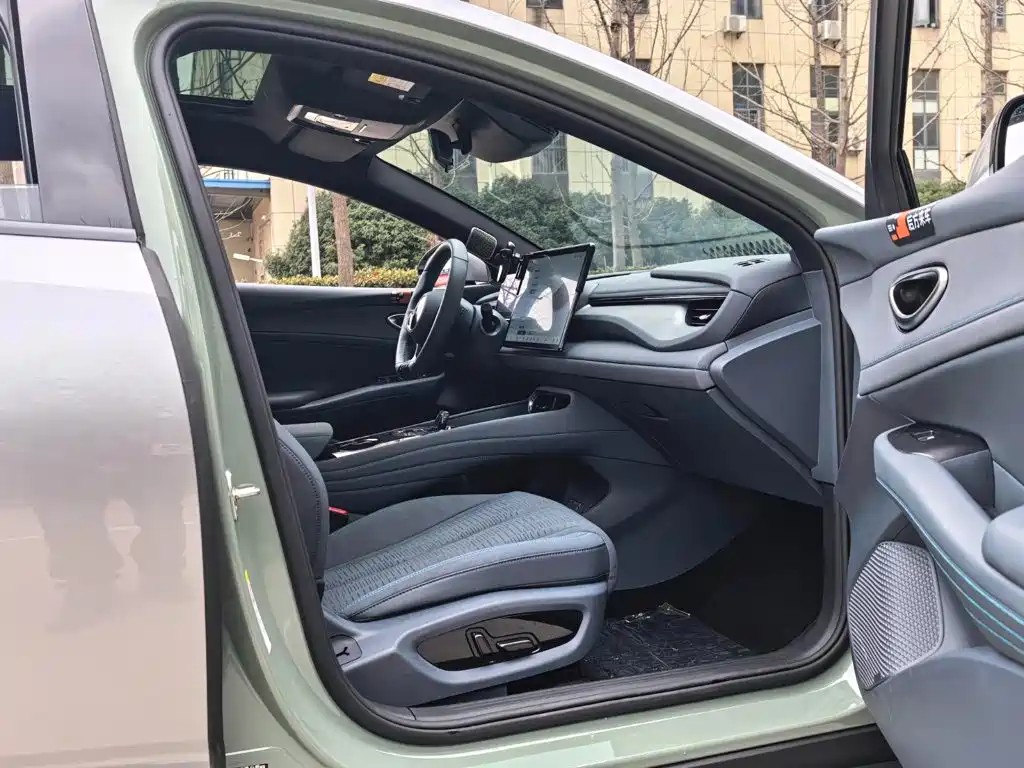 BYD Seal 06GT 2025 — фото 19
