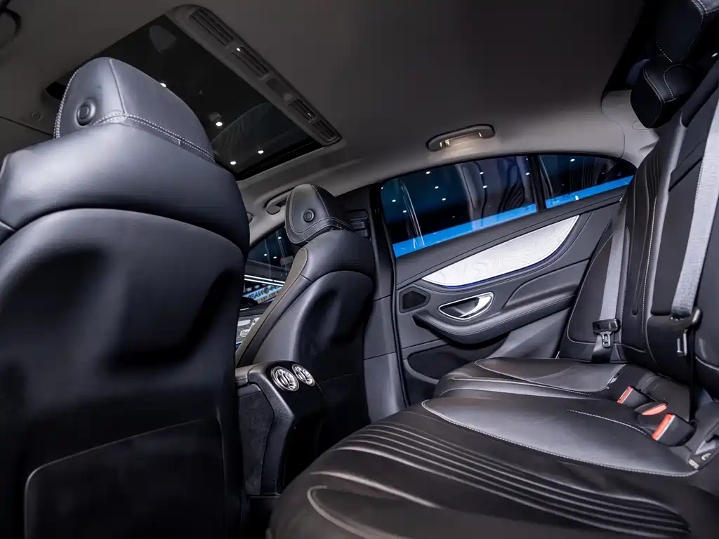 Mercedes-Benz CLS 2020 — фото 11