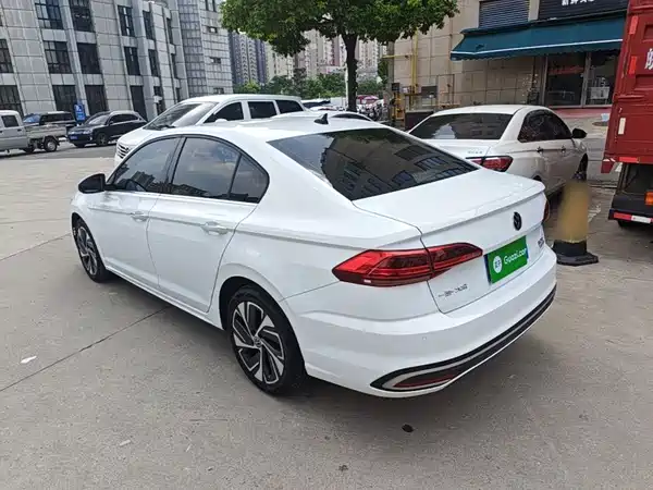 Volkswagen Bora 2022