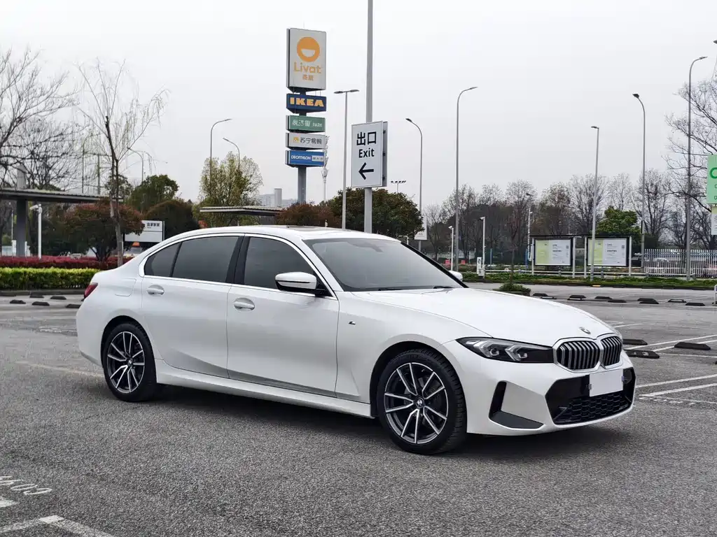 BMW 3 Series 2023