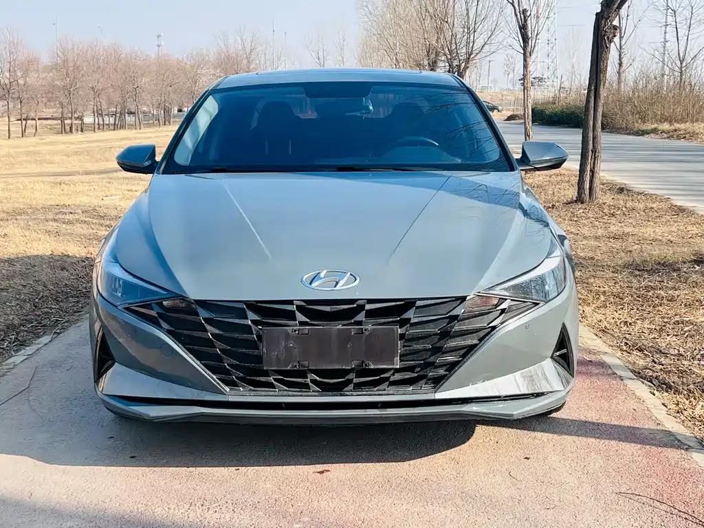 Hyundai Elantra 2021 — фото 3