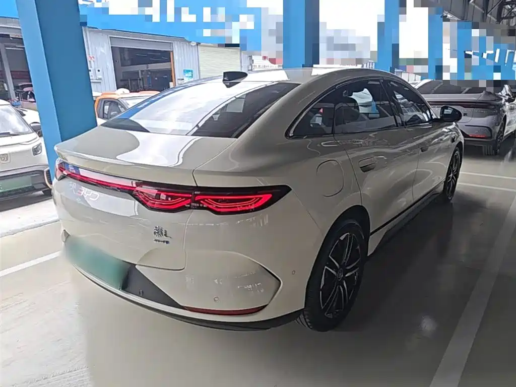 BYD Qin L 2025 — фото 7