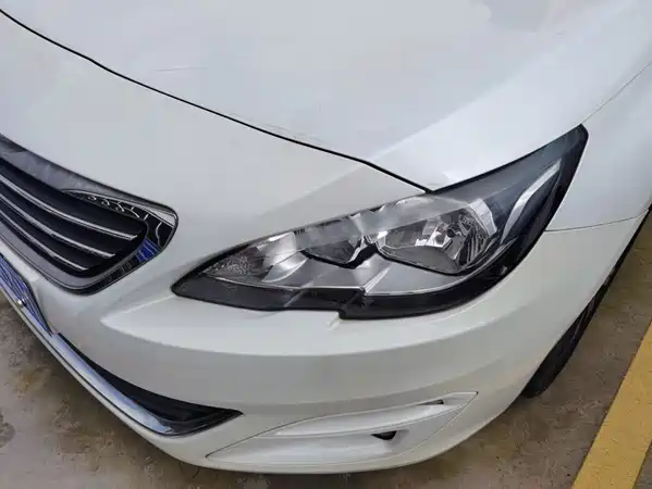 Peugeot 408 2015