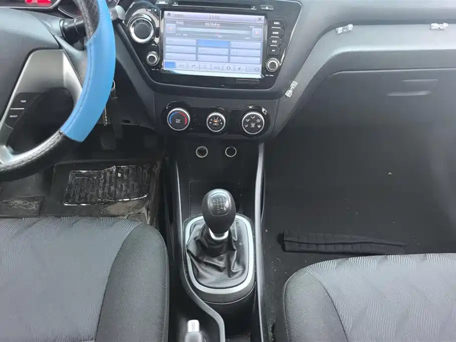 Kia K2 2015 — фото 16