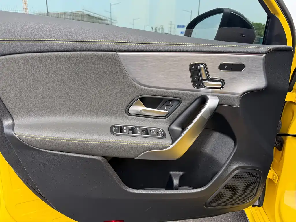 Mercedes-Benz A-Class AMG 2021 — фото 16