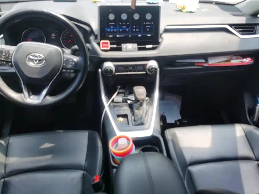 Toyota Wildlander 2021 — фото 12