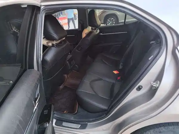 Toyota Camry 2021