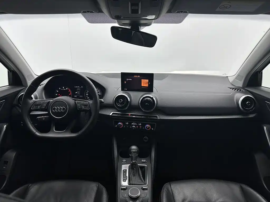 Audi Q2L 2022