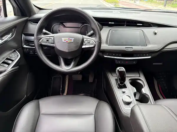Cadillac XT4 2021
