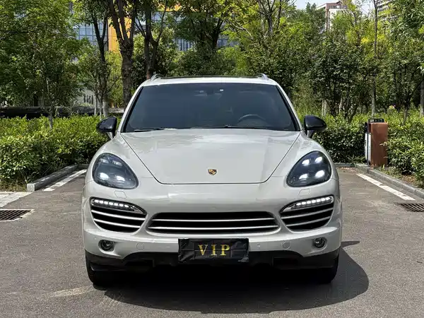Porsche Cayenne 2014