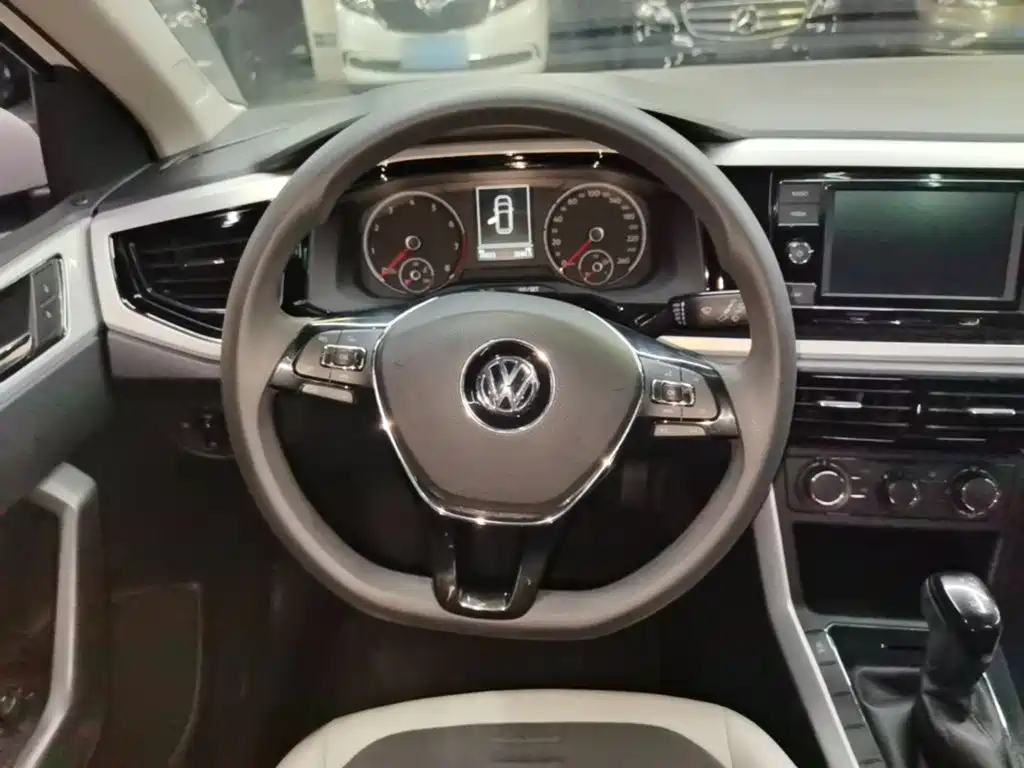 Volkswagen Polo 2019 — фото 11