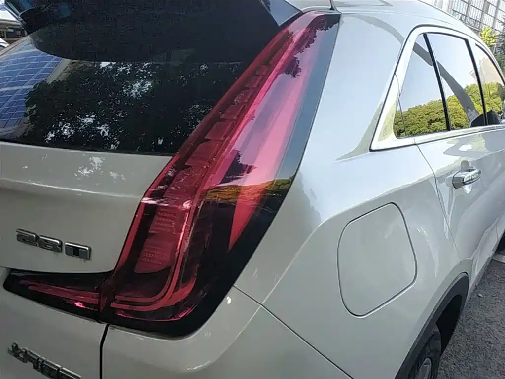 Cadillac XT4 2019 — фото 24