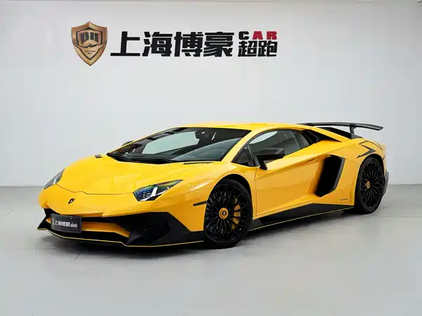 Lamborghini Aventador 2015