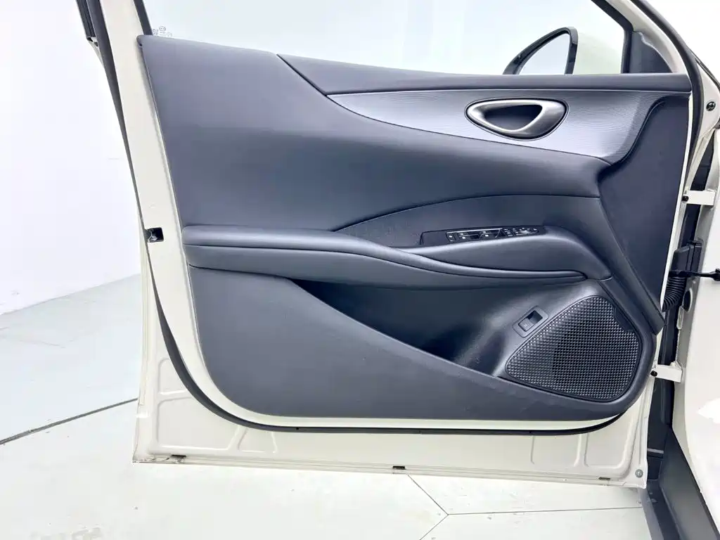 BYD Seal 06 2025 — фото 10