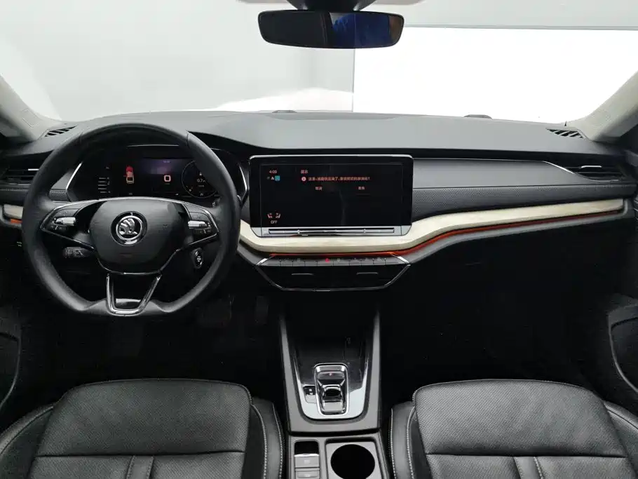 Skoda Octavia 2022 — фото 12