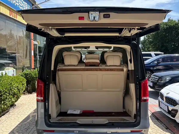 Mercedes-Benz V-Class 2020