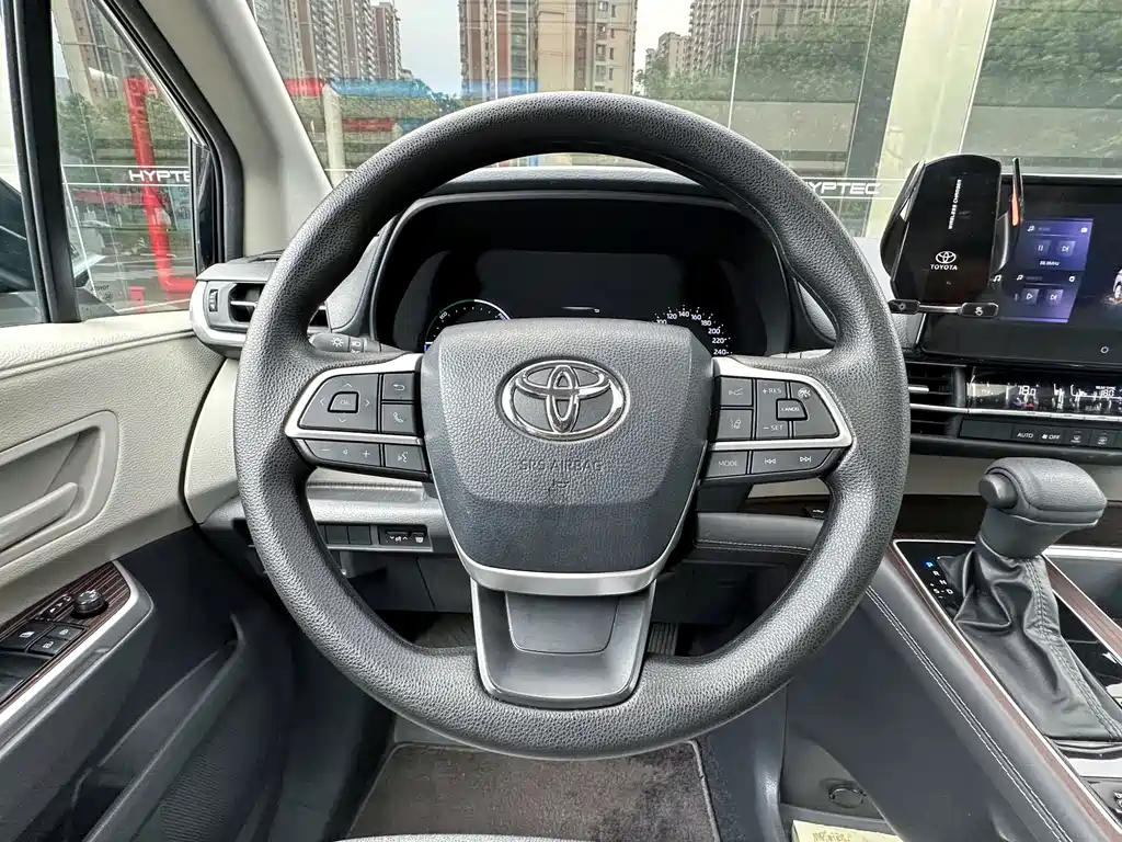 Toyota Sienna 2025 — фото 14
