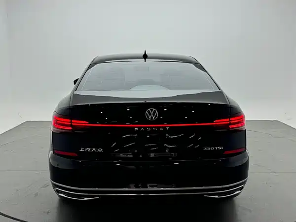 Volkswagen Passat 2022