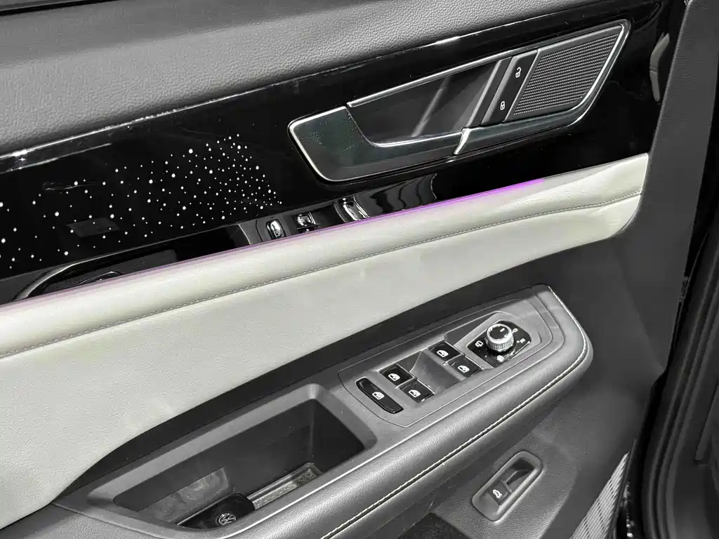 Volkswagen Teramont 2023 — фото 25