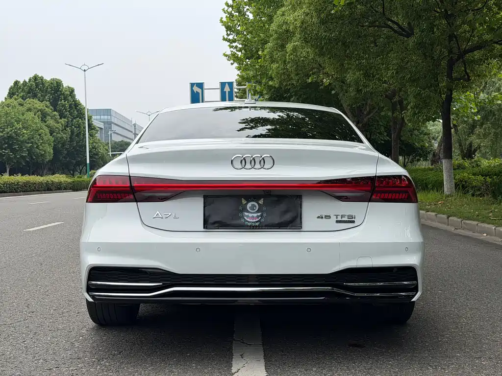 Audi A7L 2024 — фото 5