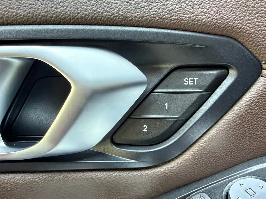 BMW 3 Series 2022 — фото 10
