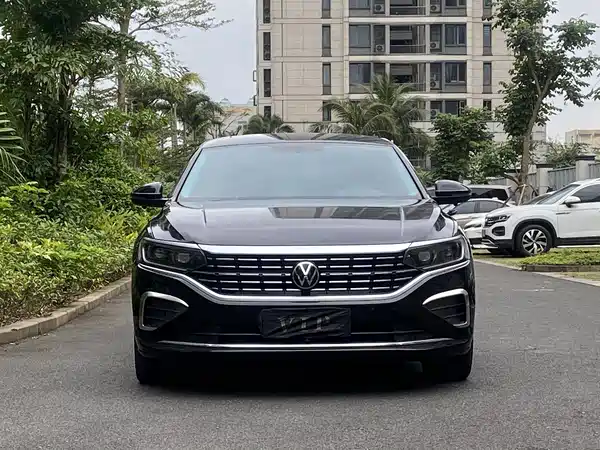 Volkswagen Passat 2024