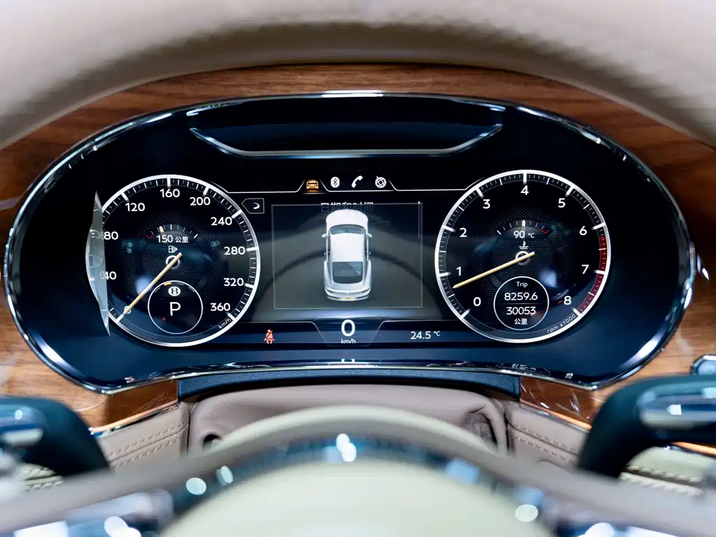 Bentley Continental 2020 — фото 12