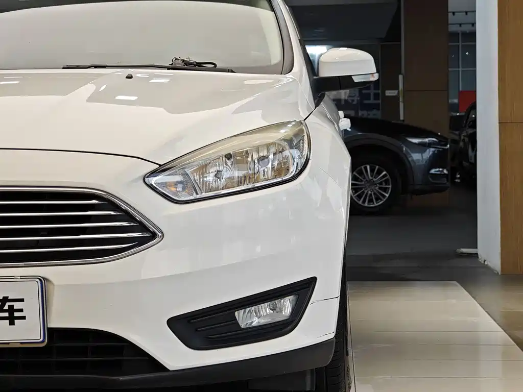 Ford Focus 2016 — фото 2