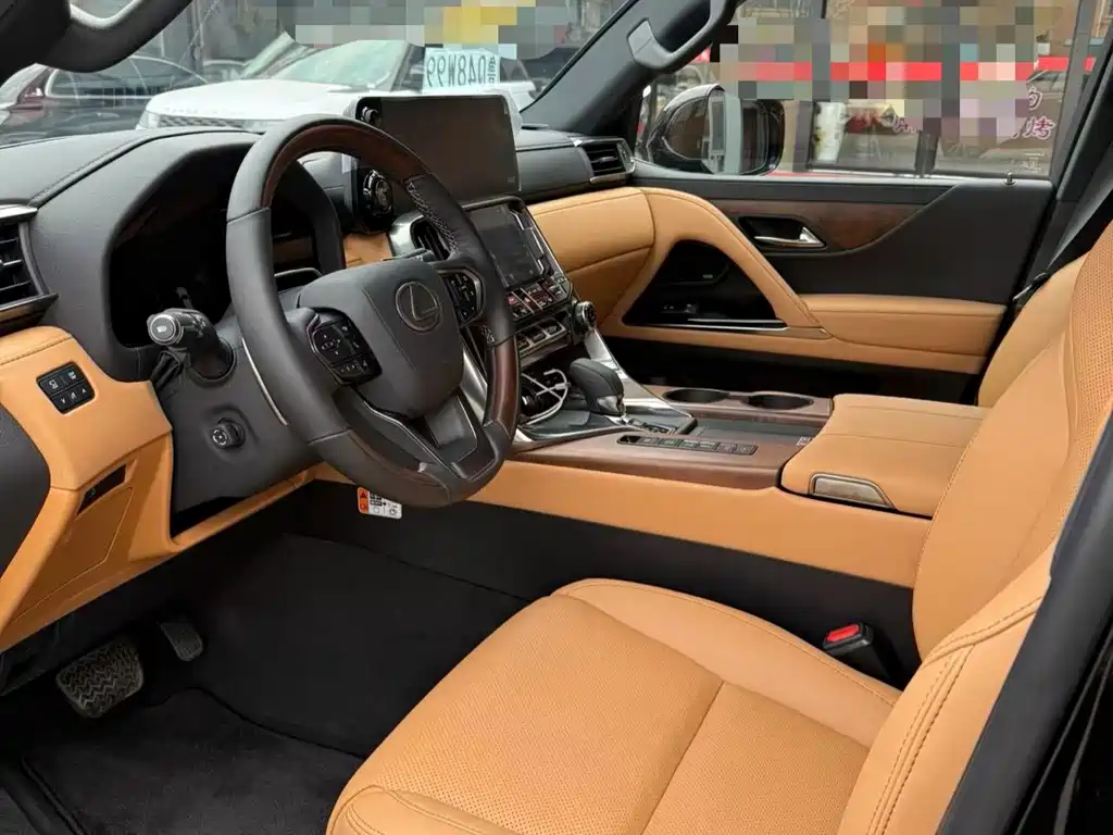 Lexus LX 2026