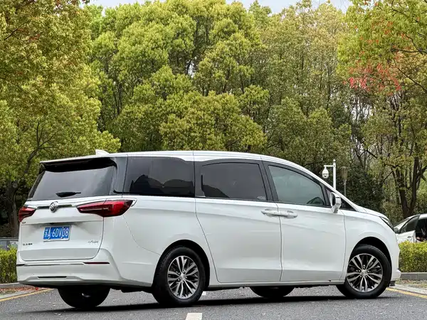 Buick GL8 2021