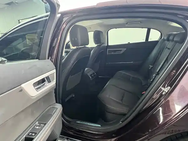 Jaguar XEL 2019