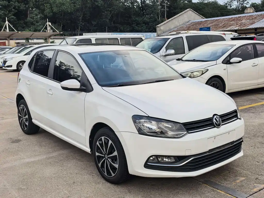 Volkswagen Polo 2016