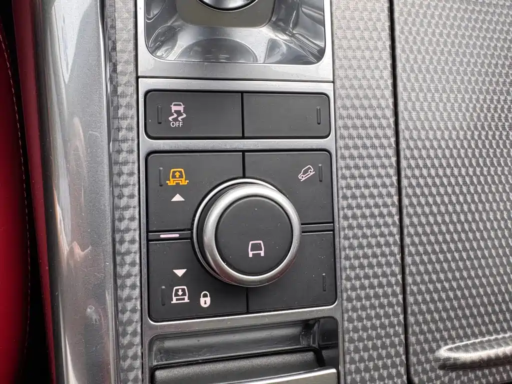 Land Rover Range Rover Sport 2022 — фото 16