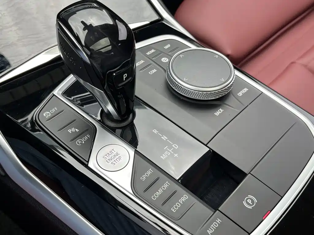 BMW 3 Series 2020 — фото 19