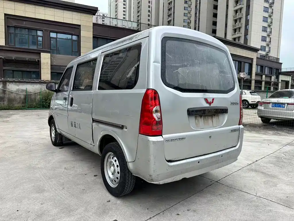 Wuling Rongguang 2015 — фото 6