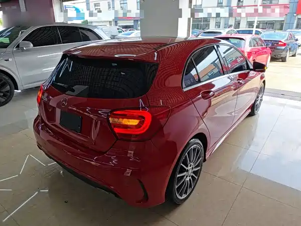 Mercedes-Benz A-Class 2015
