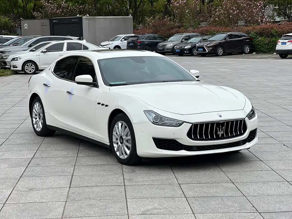 Maserati Ghibli 2018 — фото 3